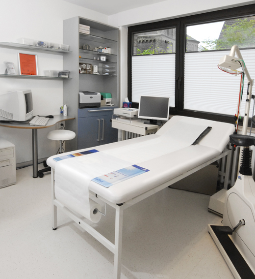 <br />
<b>Notice</b>:  Undefined variable: slide_alt in <b>/www/htdocs/w014d89b/praxis-neubaur-herfort.de/wp/wp-content/plugins/ultimate-responsive-image-slider/uris-layout.php</b> on line <b>254</b><br />
