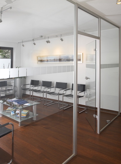 <br />
<b>Notice</b>:  Undefined variable: slide_alt in <b>/www/htdocs/w014d89b/praxis-neubaur-herfort.de/wp/wp-content/plugins/ultimate-responsive-image-slider/uris-layout.php</b> on line <b>254</b><br />
