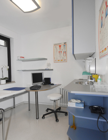 <br />
<b>Notice</b>:  Undefined variable: slide_alt in <b>/www/htdocs/w014d89b/praxis-neubaur-herfort.de/wp/wp-content/plugins/ultimate-responsive-image-slider/uris-layout.php</b> on line <b>254</b><br />
